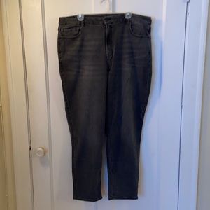 American Eagle Curvy Mom Jean